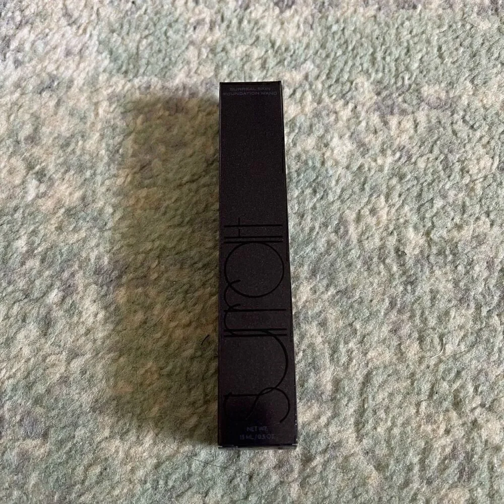 NIB Surratt Beauty Surreal Skin Foundation Wand Shade 18
